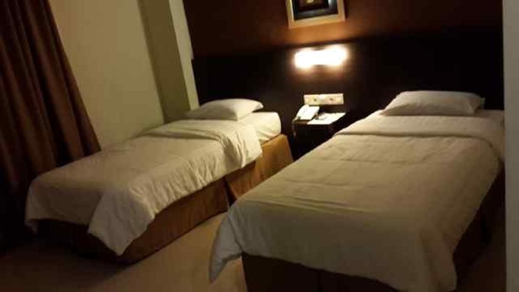 The Waigo Hotel 索龙 外观 照片